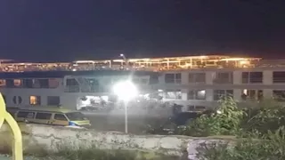 إخلاء فوري ونقل السياح من موقع الحادث.. تفاصيل جديدة حول تصادم فندقين عائمين في إسنا- صور