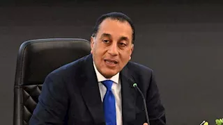 رئيس الوزراء يتفقد مشروعات "حياة كريمة" بقرى الصف بالجيزة