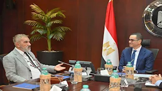 وزير الاستثمار يبحث شركة "Bonny socks"  التركية إنشاء مصنع جديد في مصر