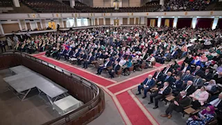 بحضور وزراء وشخصيات عامة.. تفاصيل احتفالية عيد العلم بجامعة القاهرة (صور)