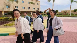  سياح من جنسيات مختلفة يطلقون مبادرة دعم لأطفال السرطان في الصعيد