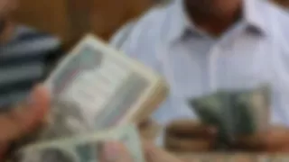 كيف تُحسب الزكاة على الشهادات المُودَعة بالبنك؟.. الإفتاء توضح 