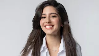 "سحر اللون الأسود".. 8 صور ومعلومات عن إطلالة مايان السيد 