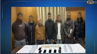 ضبط 16 شخصًا بحوزتهم مبالغ وكروت دعائية في 4 محافظات-(صور)