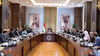 مدبولي يُتابع إجراءات منع تهريب السلع والبضائع في مختلف المنافذ