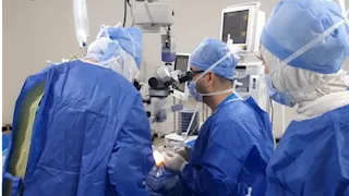 نجاح عملية زراعة قرنية دقيقة بمستشفى رمد المنصورة (صور)