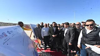 وزير الإسكان يتفقد مشروعي M8 وبوغاز لتوصيل المياه لبحيرة نيو مارينا