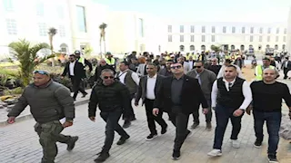 وزير الإسكان يتفقد شقق سكن لكل المصريين والمدينة التراثية بالعلمين