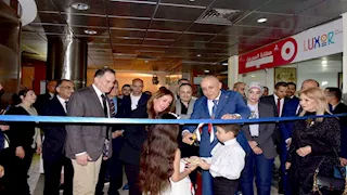 محافظ الأقصر وسفيرة أمريكا بالقاهرة يفتتحان «الركن الأمريكي» بمكتبة مصر العامة