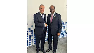 وزير الخارجية يلتقي رئيس الصومال على هامش منتدى الدوحة 