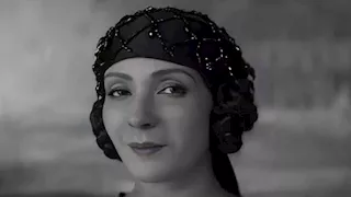 "كفاية تحملك للمكياج وبهدلته للجلد".. مي عز الدين تدعم منى زكي بعد انتقادات فيلم "الست"