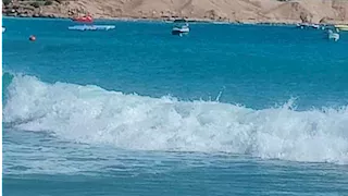 إيقاف الرحلات البحرية في خليج العقبة بجنوب سيناء لارتفاع الأمواج