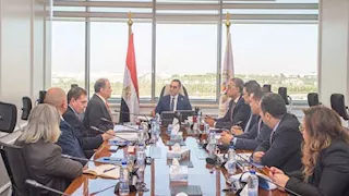 وزير الاستثمار يبحث مع "بلومبرج جرين" إنشاء مركز للأمن الغذائي