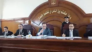 "وحش في ثياب أب".. مأساة طفلة تعدى عليها والدها وقدمها لصديقه بالبحيرة