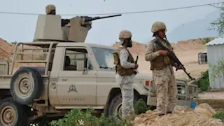 إعادة تموضع عسكري ومخاوف من انفصال جديد.. ماذا يحدث في اليمن؟