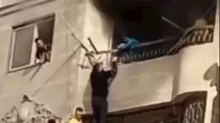 30 ثانية رعب .. كيف أنقذ أهالي فيصل 3 أطفال من لهب نيران شقة "كعبيش"؟