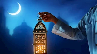 الأيام بتجري.. لماذا نشعر بانتهاء رمضان بسرعة؟