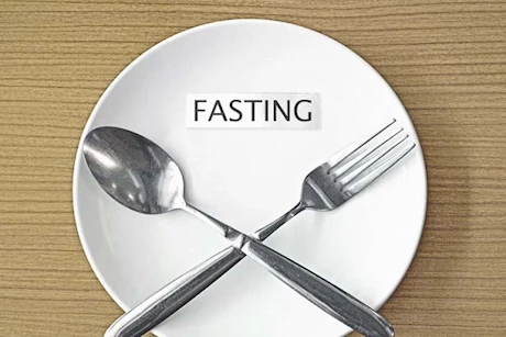 طبيب يحذر: صيام رمضان خطر على هؤلاء