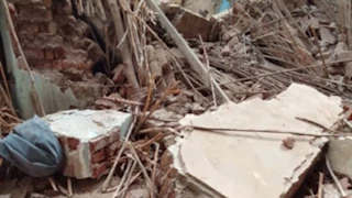 انهيار جزئي في منزل بقنا