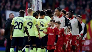 "يمكنه الاحتفال أمام منافسه المباشر".. ماذا يحتاج ليفربول لحصد لقب الدوري الإنجليزي؟