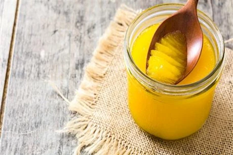 فوائدها مذهلة- هل السمن البلدي مناسب للأطفال؟ 