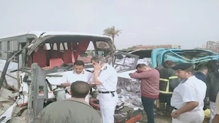 "الأتوبيس دخل في النقل".. مصرع 2 وإصابة 15 في حادث مروع أعلى الطريق الإقليمي بالمنوفية- صور