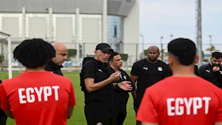 أسامة نبيه: سنحاول تقديم مباراة كبيرة أمام نيجيريا.. وهو لقاء تاريخي