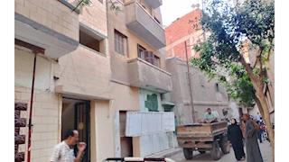 خوفًا من كارثة.. إخلاء منزل بالشرقية بعد تساقط جزئي لأحجاره