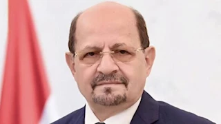 اليمن يدعو أمريكا إلى استئناف تقديم المساعدات لتخفيف معاناة مواطنيه