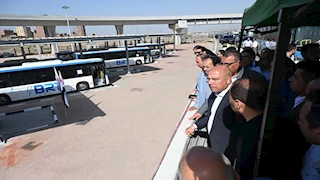 الوزير يكشف سعر تذكرة الأتوبيس الترددي.. وموعد منع الميكروباص من السير على الدائري