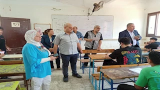 بالصور- تدريب طلاب الصف الثالث الإعدادي على نظام البوكليت بالقليوبية