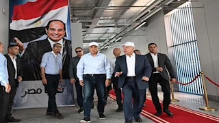 التشغيل التجريبي للأوتوبيس الترددي.. مدبولي يقطع الجولة لتفقد موقف السلام النموذجي