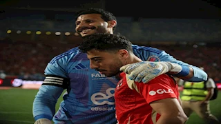 "بعيد جدًا".. أكرم توفيق يكشف تفاصيل رفض الأهلي مطالبه المادية 