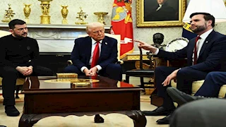 منذ خلاف البيت الأبيض.. أول لقاء بين زيلينسكي ونائب ترامب (صورة)