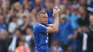 "هروب" جيمي فاردي إلى إيطاليا.. ما القصة؟