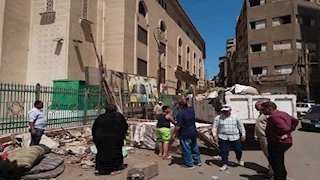 أسعاره غالية.. محافظ الدقهلية يأمر بإزالة منفذ بيع فى ميدان الشيخ حسانين -صور