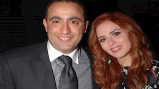 بعد أنباء طلاقهما.. 20 صورة رومانسية جمعت أحمد السقا وزوجته مها الصغير