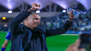 تقارير تكشف مفاجأة بشأن موقف جوزيه جوميز من تدريب الأهلي