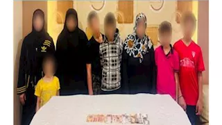 تسولوا واعتدوا على المارة.. الأمن يضبط سيدة و5 أطفال بالشروق