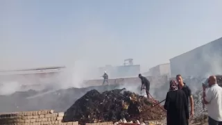 إخماد حريق مخزن كرتون قويسنا بعد 3 ساعات عمل