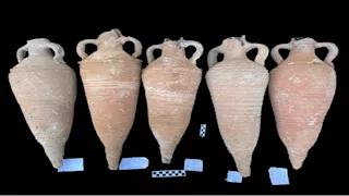 كشف أثري جديد.. جداريات ملونة مهمة في التاريخ والفن القبطي بأسيوط