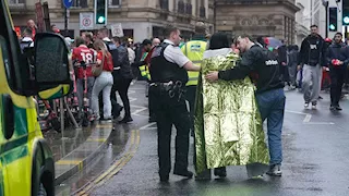تفاصيل حادث دهس جماهير ليفربول خلال احتفالات الدوري الإنجليزي