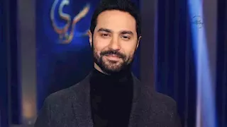 خطف الأنظار في أسبوع الموضة بإيطاليا.. أجمل إطلالات كريم فهمي