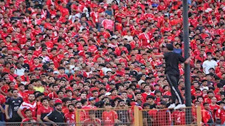 بصورة ابنته.. طلب خاص لإمام عاشور من أحد الأطفال في مباراة فاركو