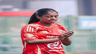 مكالمة أثناء توقيعي لآخر.. صاحبة أول بطولة في تاريخ الأهلي تحكي لمصراوي كواليس انضمامها للفريق