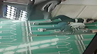  لص يسرق هاتف شاب داخل مسجد بالمنيا- صور