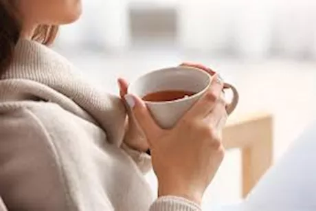 أسباب الدوخة بعد شرب الشاي- طبيب يوضح