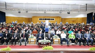 محافظ الشرقية ورئيس جامعة الزقازيق يشهدان ختام ورشة تدريب مدربي كرة القدم -صور