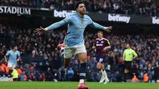 شاهد هدف مرموش الفائز بجائزة الأفضل في الدوري الإنجليزي