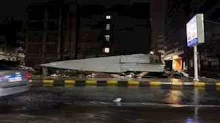 "شراقي" يكشف سبب أمطار الإسكندرية وعلاقته بالانفجارات الشمسية